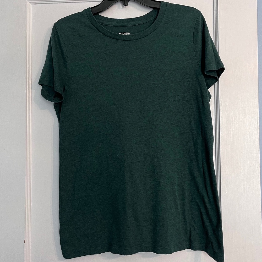 Mossimo dark forest green T-shirt for women